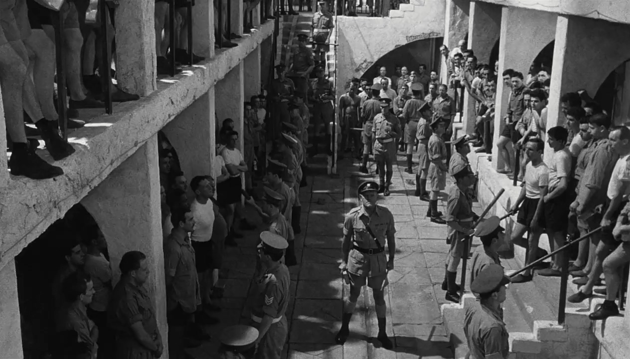 Sean Connery, Ossie Davis, Harry Andrews, Roy Kinnear, and Jack Watson in The Hill (1965)