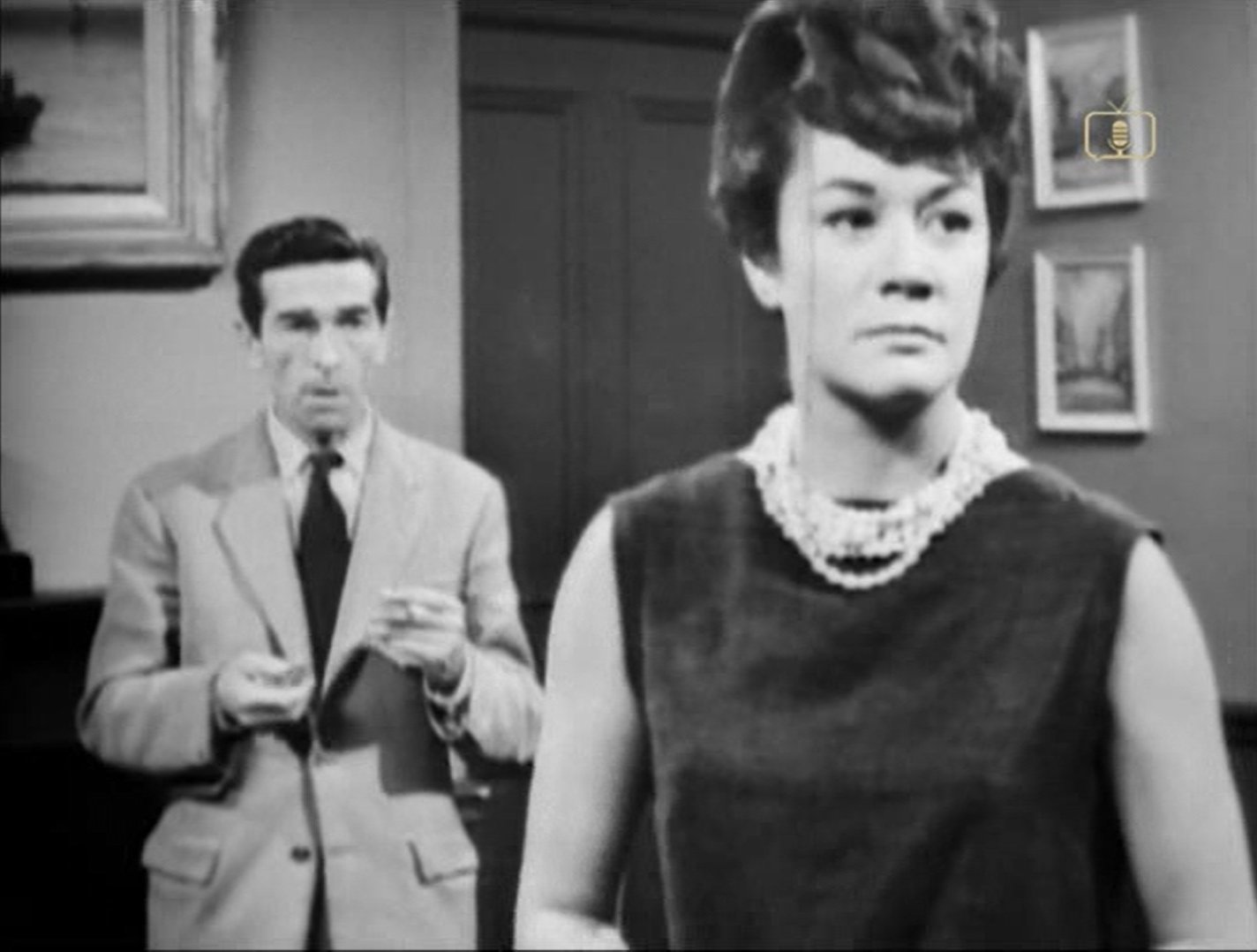 Betty McDowall and Jack Rodney in No Hiding Place (1959)