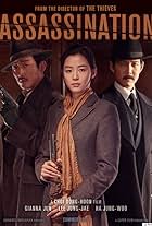 Jun Ji-hyun, Lee Jung-jae, and Ha Jung-woo in Assassination (2015)