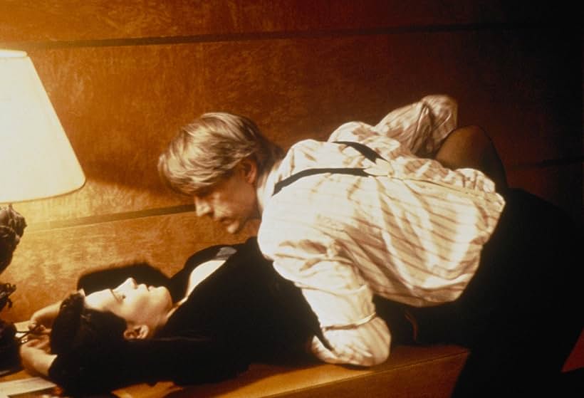 Juliette Binoche and Jeremy Irons in Damage (1992)