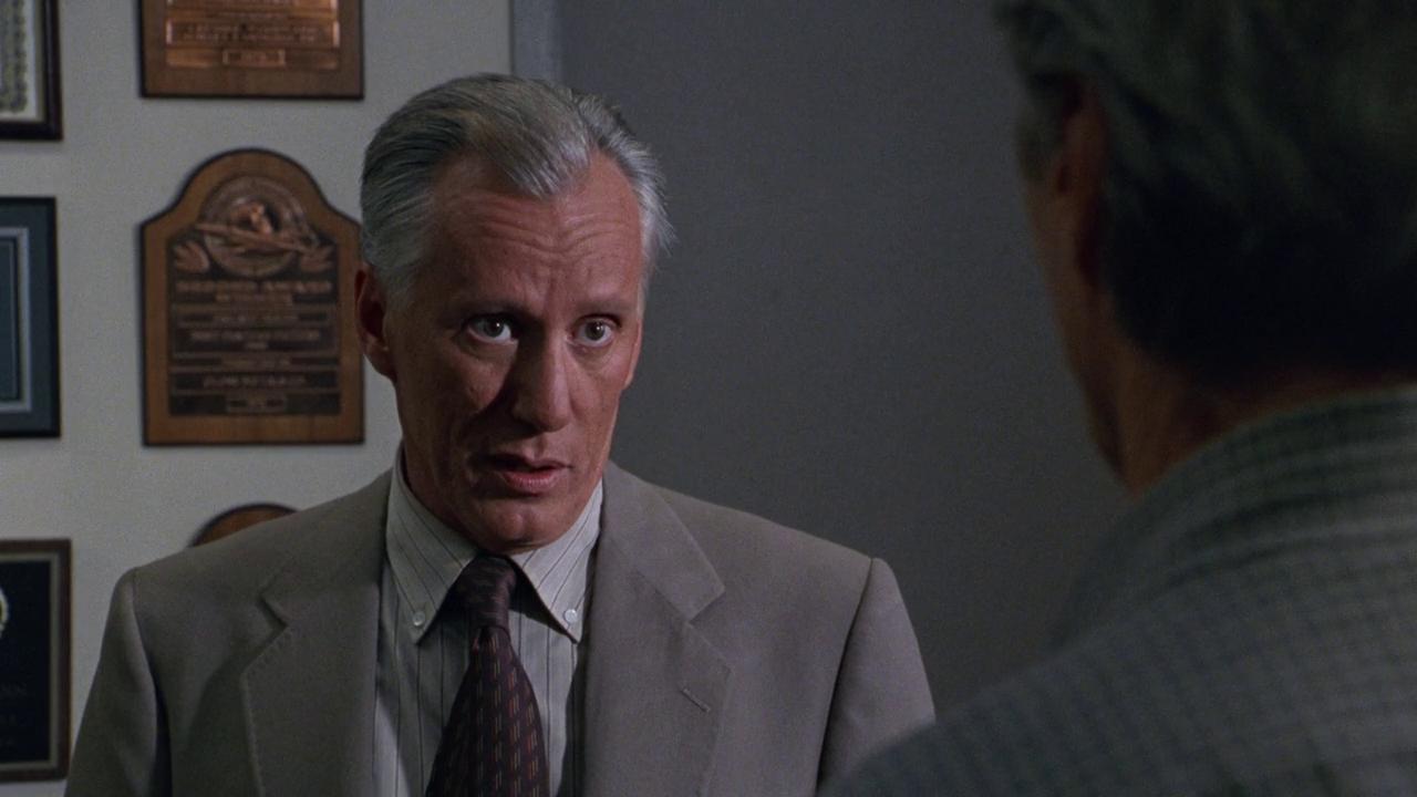 Clint Eastwood and James Woods in True Crime (1999)