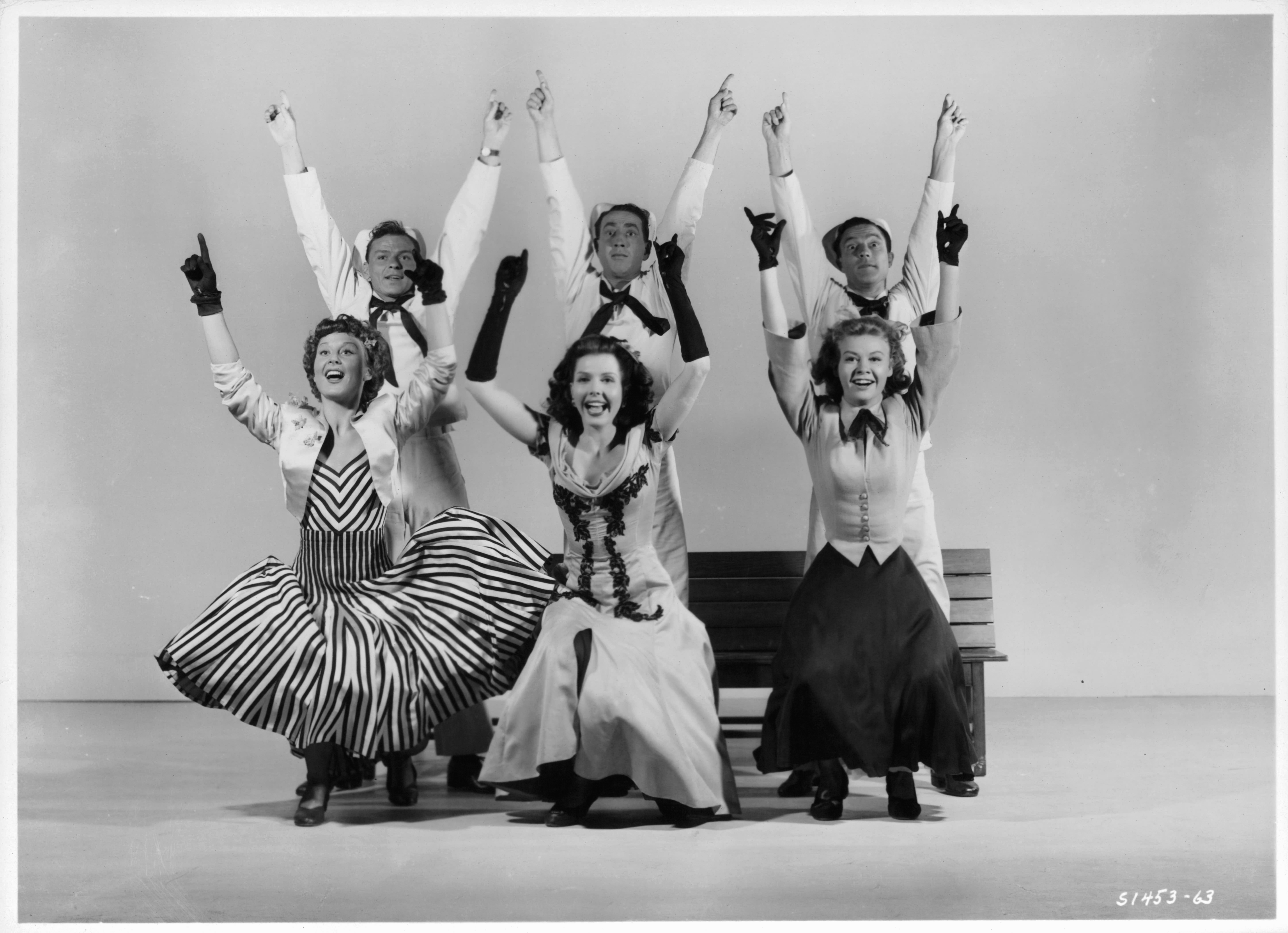 Gene Kelly, Frank Sinatra, Betty Garrett, Ann Miller, Jules Munshin, and Vera-Ellen in On the Town (1949)