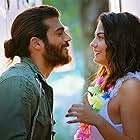 Demet Özdemir and Can Yaman in Daydreamer (2018)