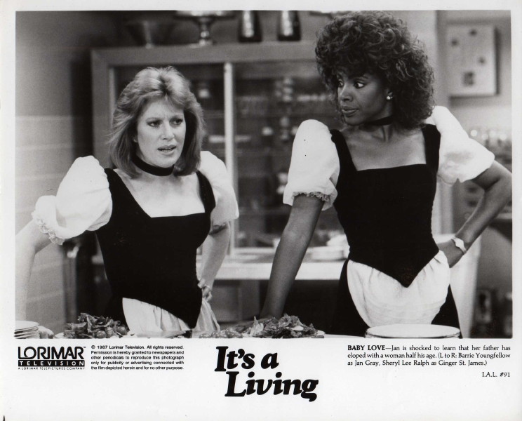 Sheryl Lee Ralph and Barrie Youngfellow in It's a Living (1980)
