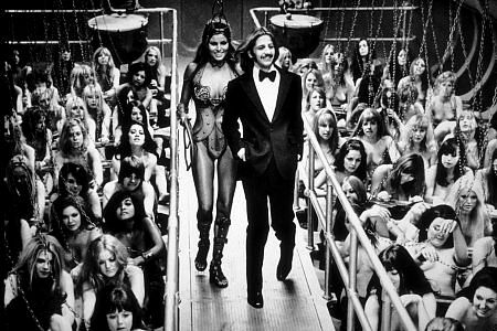 "Magic Christian, The" Rachel Welch & Ringo Starr on the catwalk 1969 Commonwealth United / MPTV 