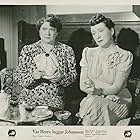 Dagmar Ebbesen and Hjördis Petterson in Vår herre luggar Johansson (1944)