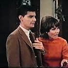 Richard Benjamin and Paula Prentiss in He & She (1967)