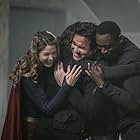 Dean Cain, David Harewood, Chyler Leigh, and Melissa Benoist in Supergirl (2015)