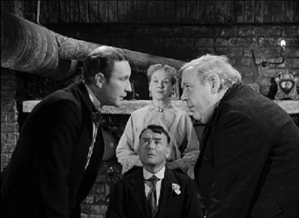 Charles Laughton, Brenda de Banzie, John Mills, and Richard Wattis in Hobson's Choice (1954)