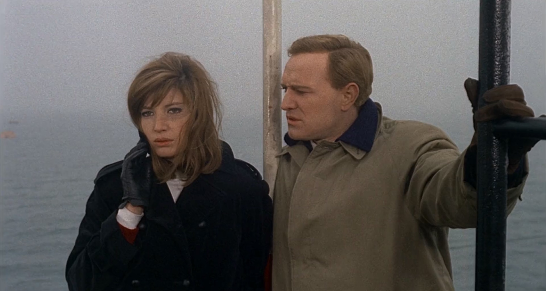 Richard Harris and Monica Vitti in Red Desert (1964)