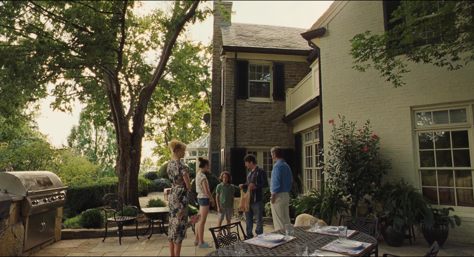 Nicole Kidman, Colin Farrell, Raffey Cassidy, Barry Keoghan, and Sunny Suljic in The Killing of a Sacred Deer (2017)