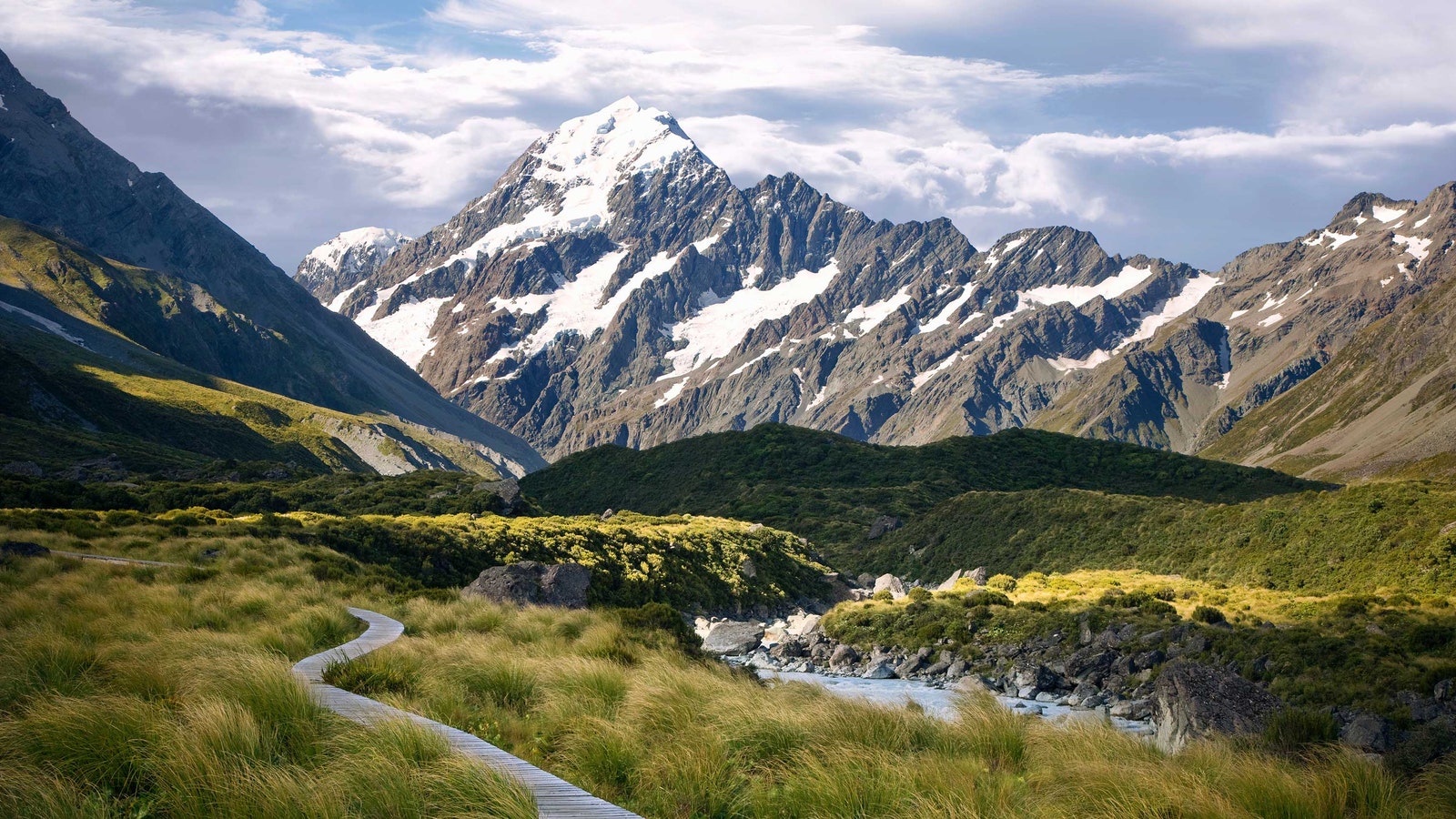 New Zealand reopens to tourists: new travel rules explained