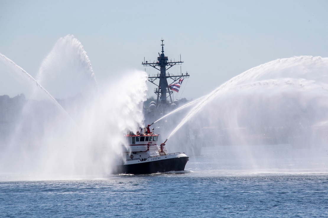 USS Barry (DDG 52) arrives in Seattle for Seattle Fleet Week.