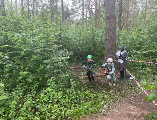 Соревнования по спортивному туризму прошли в Островском районе