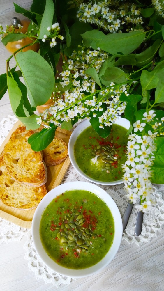 Веганский суп-пюре из брокколи и белой фасоли