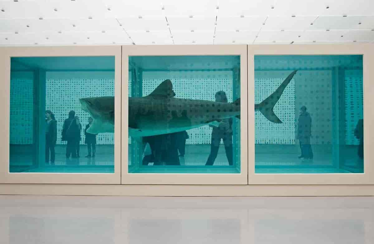 Skulptur av Damien Hirst