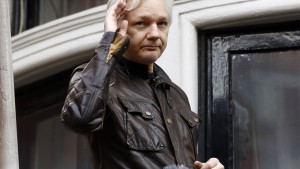 Gericht erlaubt formal Auslieferung von Assange