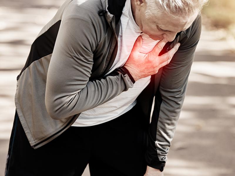 man having trouble jogging