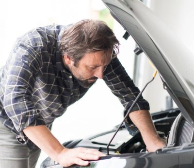 Reparando Automóvil