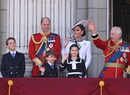 Мамина дочка: как принцесса Шарлотта копирует Кейт Миддлтон на Trooping the Colour (и это очень мило)