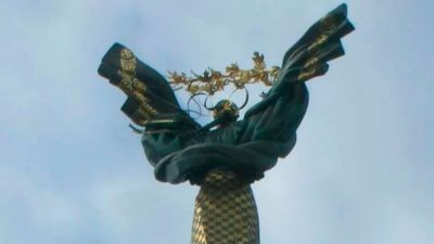 На Львовщине снесли памятник на братской могиле, а также монументы советским летчикам и украинскому писателю