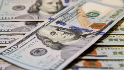 Мошенники похитили у бизнесмена в Москве 400 тыс долларов с помощью купюр «банка приколов»