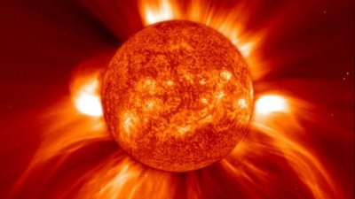 На Солнце произошла самая мощная за текущее лето вспышка