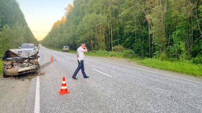 16-летний подросток на УАЗе врезался в ВАЗ-21102 (ФОТО)