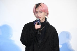 Snow Man 佐久間大介、カメラに指差し“ファンサ”　報道陣に「かわいいですか～?」