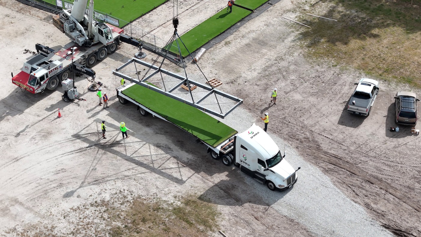 Pitch-laying, in April