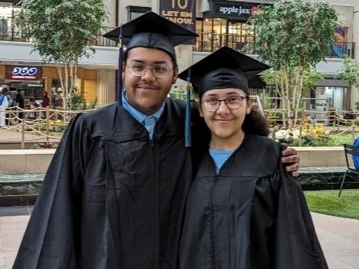 Cleveland area siblings Named Valedictorian and Salutatorian 