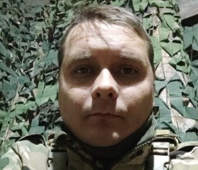 Илья, 30 лет, Луганськ