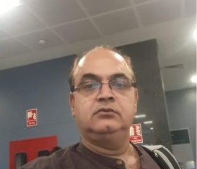 Vinod, 59 лет, Bangalore