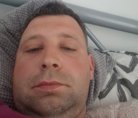 Andrei, 31 год, London