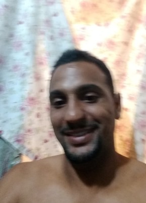 Vinicius, 34, República Federativa do Brasil, Rio de Janeiro