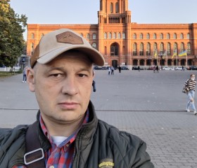 Andrii, 48 лет, Berlin