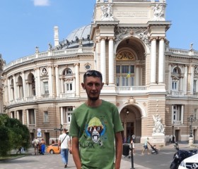 Вадим, 47 лет, London