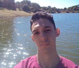 Robert, 23 года, Uberaba