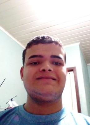 Igor, 20, República Federativa do Brasil, Paranaguá