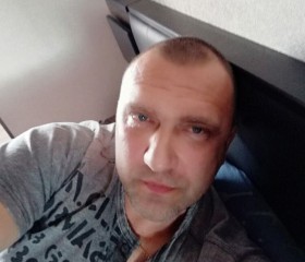 Valentin, 46 лет, Берасьце