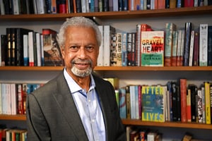 Abdulrazak Gurnah, prix Nobel de littérature, à Londres, le 8 octobre 2021. © Neil Hall /EPA/MAXPPP