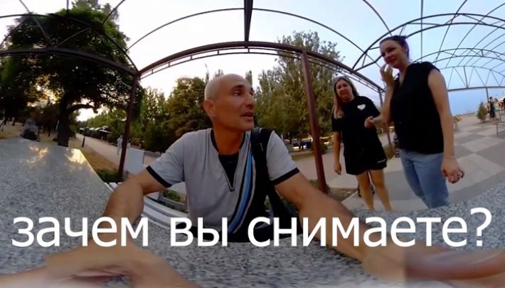 «Свобода» в оккупации: в Бердянске следят, чтобы люди не снимали видео (видео)