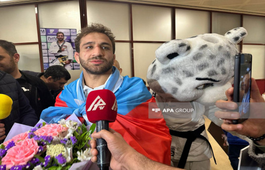 Чемпион мира Хидаят Гейдаров и члены сборной Азербайджана по дзюдо вернулись на Родину