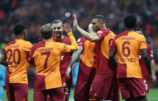 «Галатасарай» в 24-й раз выиграл чемпионат Турции по футболу
