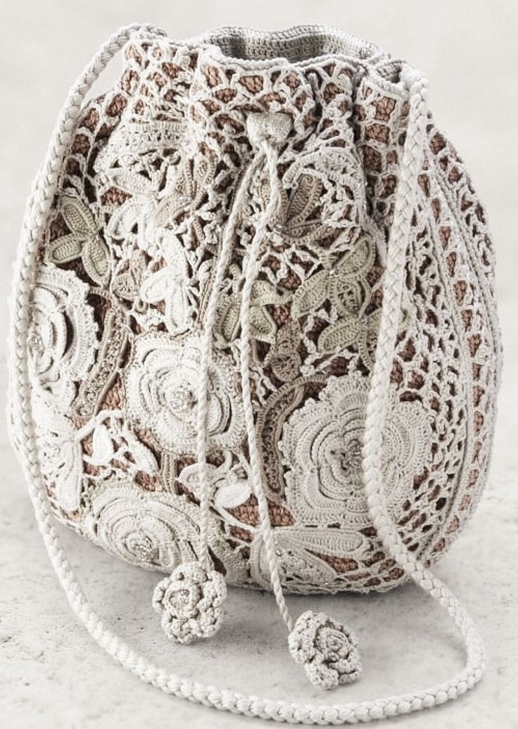 Beautiful Irish crochet purse ~