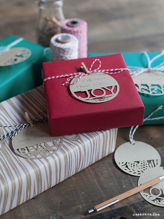 Paper_Cut_Christmas_Tags: 