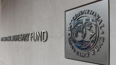 صورة من خارج مقر صندوق النقد الدولي، واشنطن، الولايات المتحدة، 27 آذار/مارس 2020.