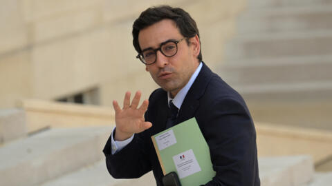 Stéphane Séjourné, alors ministre français des Affaires étrangères et européennes, arrive au palais présidentiel de l'Élysée à Paris, le 24 juin 2024.