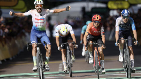 Anthony Turgis crosses the finish line in Troyes.