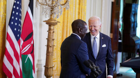Rais wa Kenya William Ruto akipokelewa na Joe Biden katika Ikulu ya Washington DC Marekani, Mei 23, 2024.